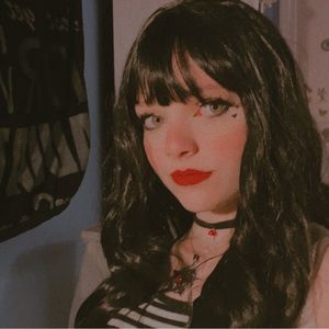 Meet your Posher, Maya